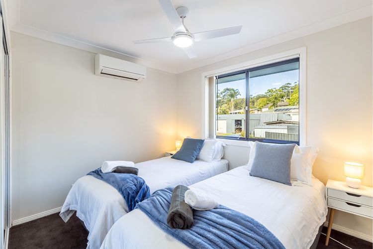 Akoya House, 122 Tomaree Rd – Pet friendly, linen,  air conditioning, WiFi and boat parking
