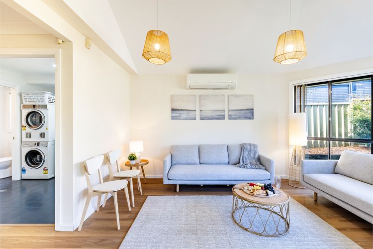 Akoya House, 122 Tomaree Rd – Pet friendly, linen,  air conditioning, WiFi and boat parking