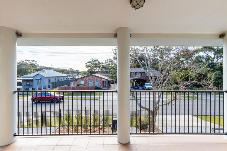 Akoya House, 122 Tomaree Rd – Pet friendly, linen,  air conditioning, WiFi and boat parking