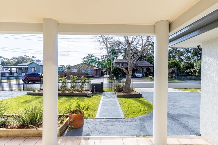 Akoya House, 122 Tomaree Rd – Pet friendly, linen,  air conditioning, WiFi and boat parking