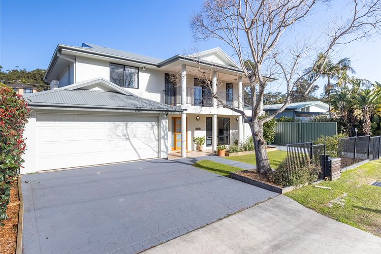 Akoya House, 122 Tomaree Rd – Pet friendly, linen,  air conditioning, WiFi and boat parking