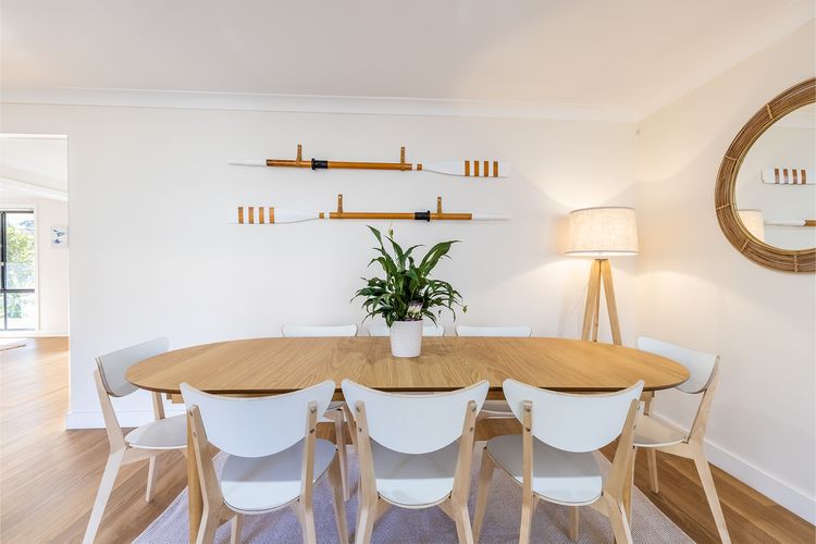 Akoya House, 122 Tomaree Rd – Pet friendly, linen,  air conditioning, WiFi and boat parking