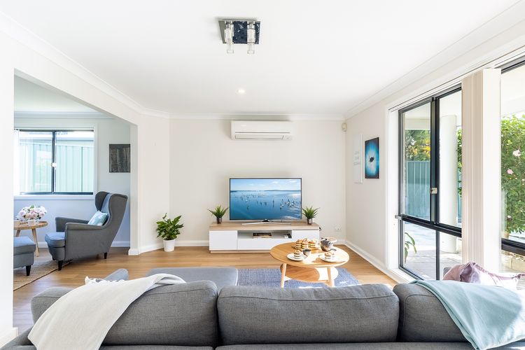 Akoya House, 122 Tomaree Rd – Pet friendly, linen,  air conditioning, WiFi and boat parking