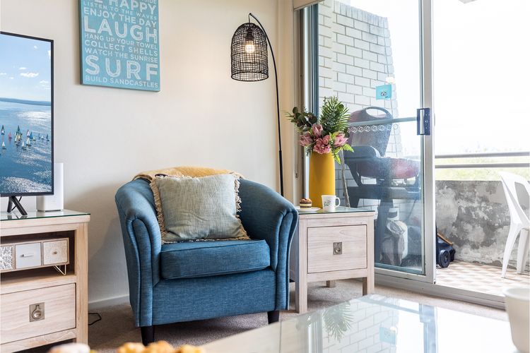 Ocean Shores, 5/27 Weatherly Close – waterfront unit with views to Shoal Bay and wifi