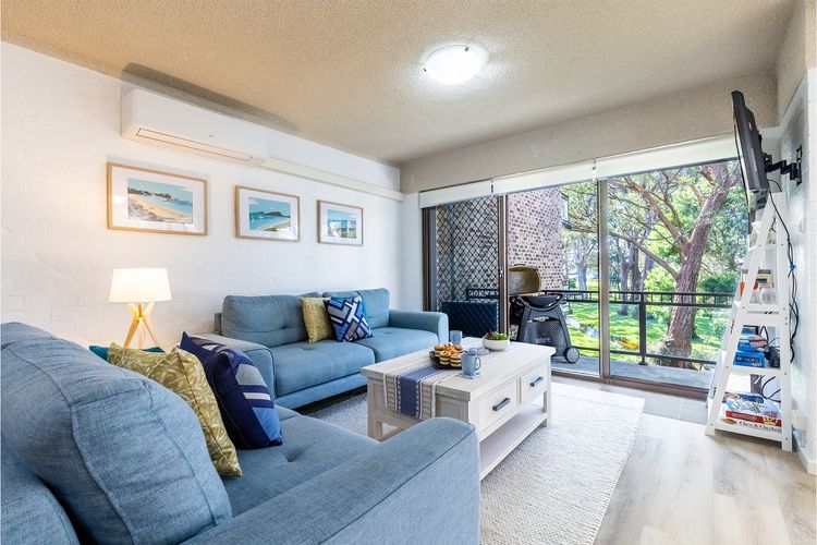 Bay Parklands, 29/2 Gowrie Avenue – views, air conditioning, Wi-Fi, Pool, tennis court and spa