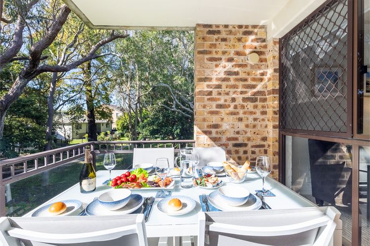 Bay Parklands, 29/2 Gowrie Avenue – views, air conditioning, Wi-Fi, Pool, tennis court and spa