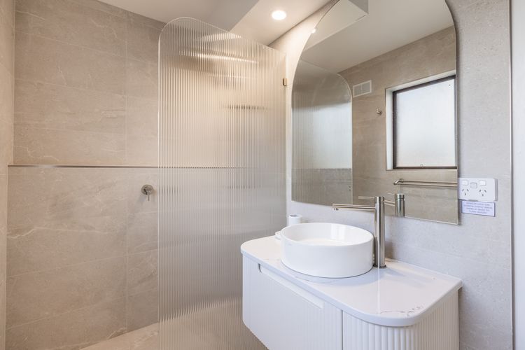 Intrepid, 13/3 Intrepid Cl – fantastic unit with stunning water views