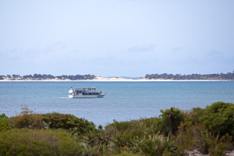 Intrepid, 13/3 Intrepid Cl – fantastic unit with stunning water views