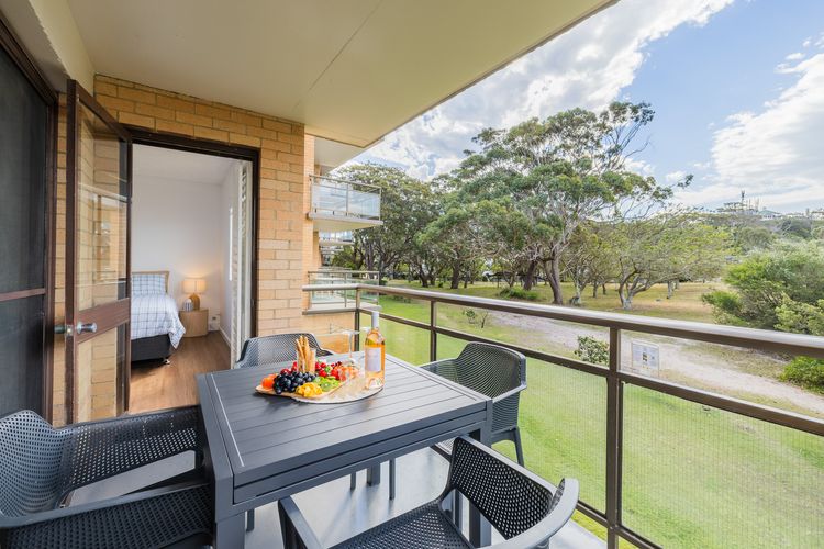 Intrepid, 13/3 Intrepid Cl – fantastic unit with stunning water views