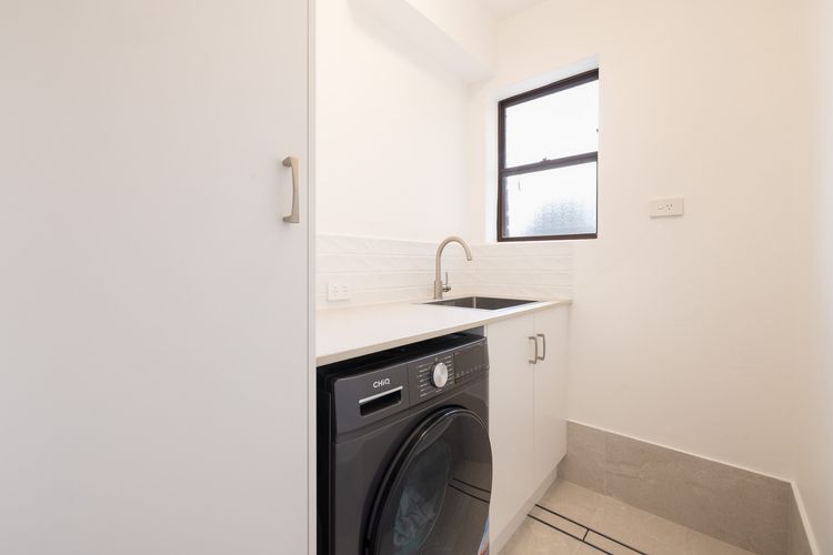 Intrepid, 13/3 Intrepid Cl – fantastic unit with stunning water views