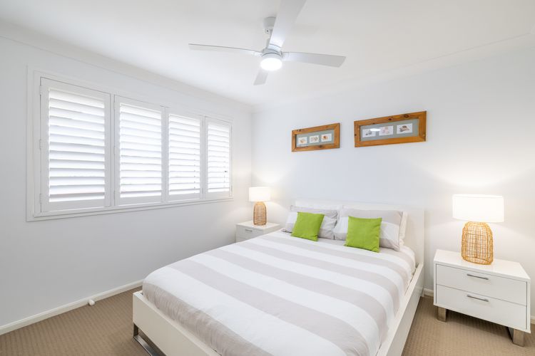 Fingal on Whitesands, 1/12 Whitesands Road – all on ground level with air con, wi-fi and boat parking