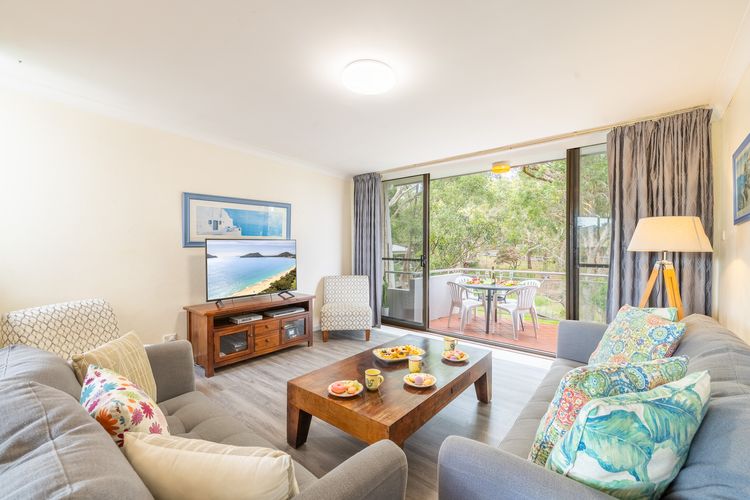 Mistral Court 13, 17 Mistral Close – walk across to Little Beach