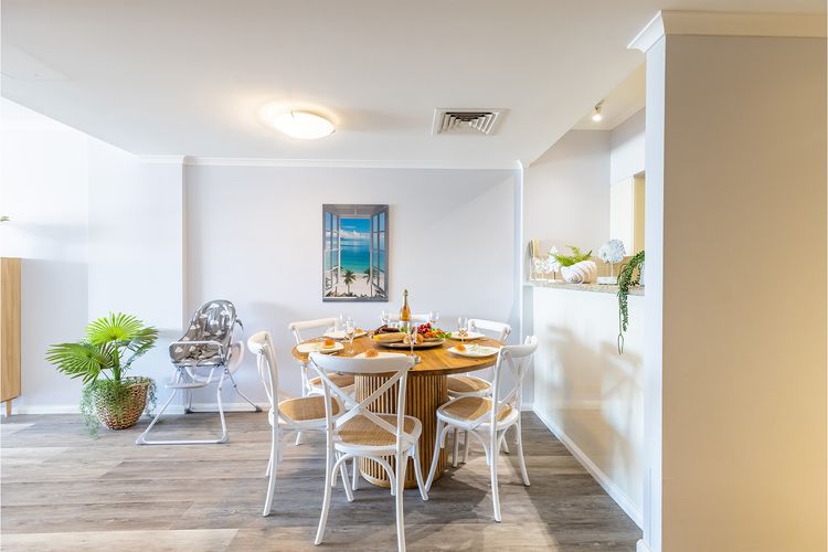 203 The Breakwater, 2 Messines St – magical unit with lift, pool, views and aircon