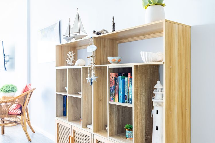 203 The Breakwater, 2 Messines St – magical unit with lift, pool, views and aircon