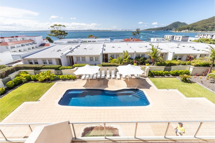 203 The Breakwater, 2 Messines St – magical unit with lift, pool, views and aircon