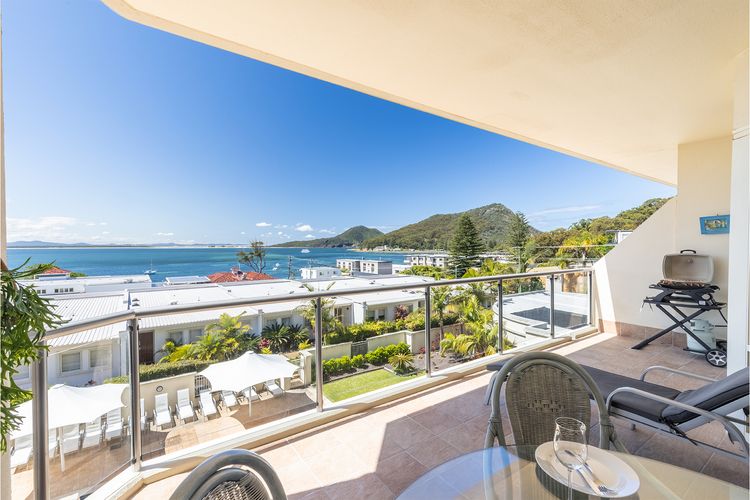 203 The Breakwater, 2 Messines St – magical unit with lift, pool, views and aircon