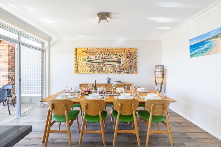 Sanctuary on Dutchies, 18 Gloucester Street – Water views, Air Conditioning, WiFi and Close To Town