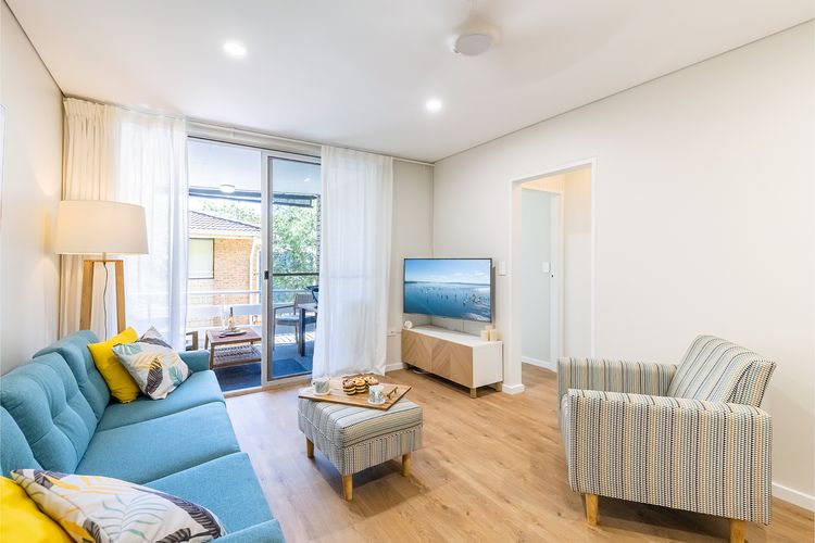 5 Gretel Lodge, 1 Gretel Cl – family friendly unit close to the water