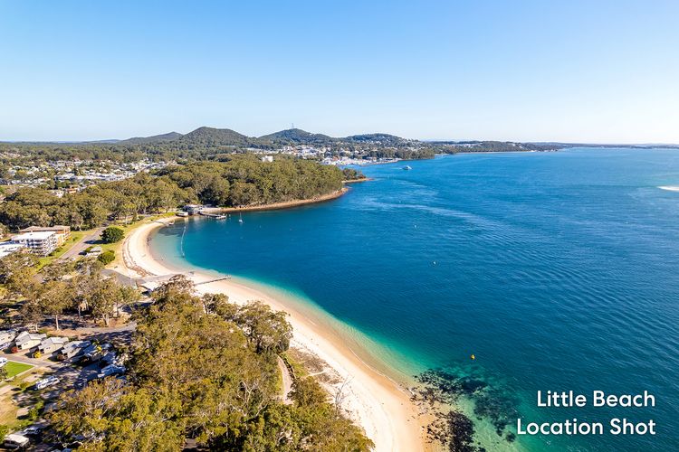 5 Gretel Lodge, 1 Gretel Cl – family friendly unit close to the water