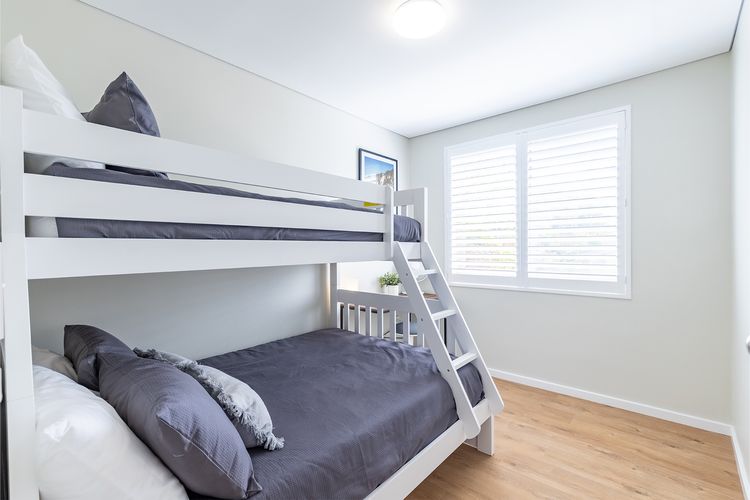5 Gretel Lodge, 1 Gretel Cl – family friendly unit close to the water