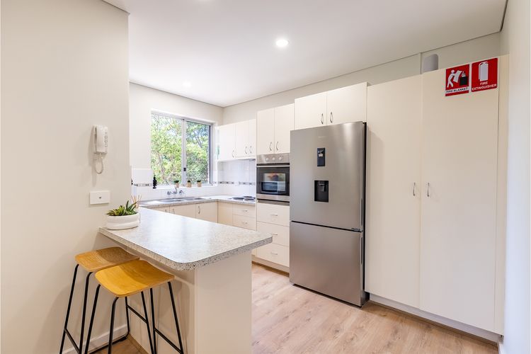 5 Gretel Lodge, 1 Gretel Cl – family friendly unit close to the water