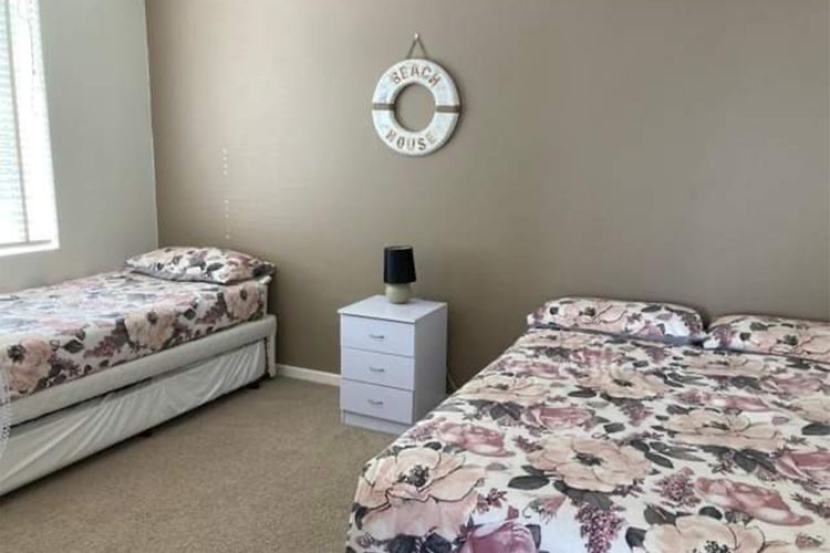 Kiah, 1/53 Victoria Parade – First floor unit with stunning views, Wi-Fi and aircon,