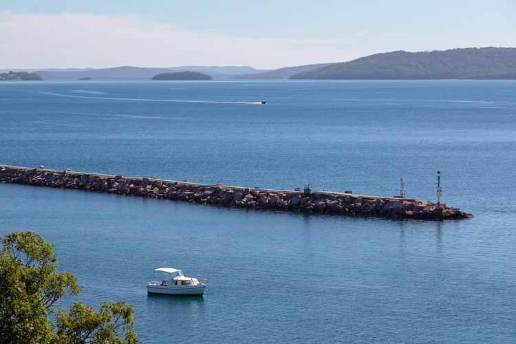 Kiah, 1/53 Victoria Parade – First floor unit with stunning views, Wi-Fi and aircon,