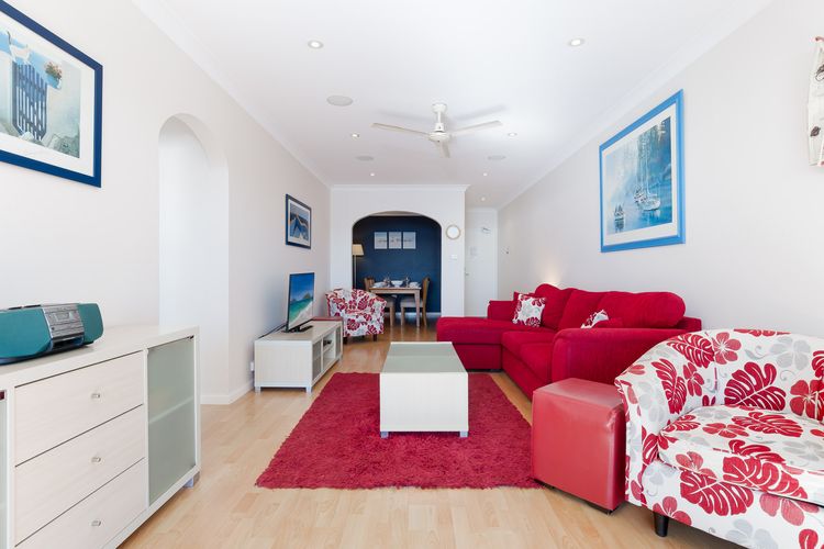 Kiah, 1/53 Victoria Parade – First floor unit with stunning views, Wi-Fi and aircon,