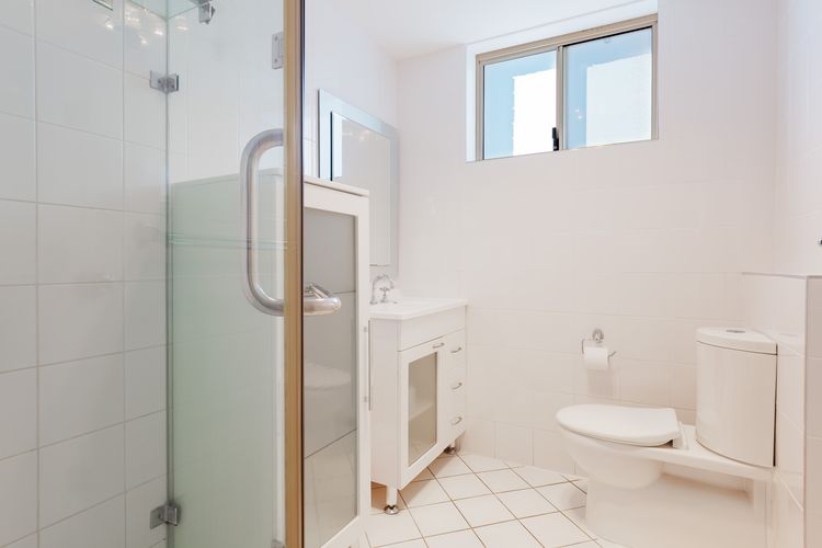 Kiah, 1/53 Victoria Parade – First floor unit with stunning views, Wi-Fi and aircon,