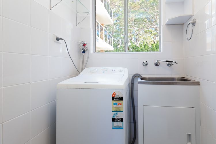 Kiah, 1/53 Victoria Parade – First floor unit with stunning views, Wi-Fi and aircon,