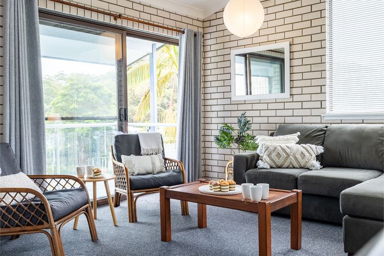 Villa Ellisa, 5/10 Columbia Cl – stunning unit with stunning views