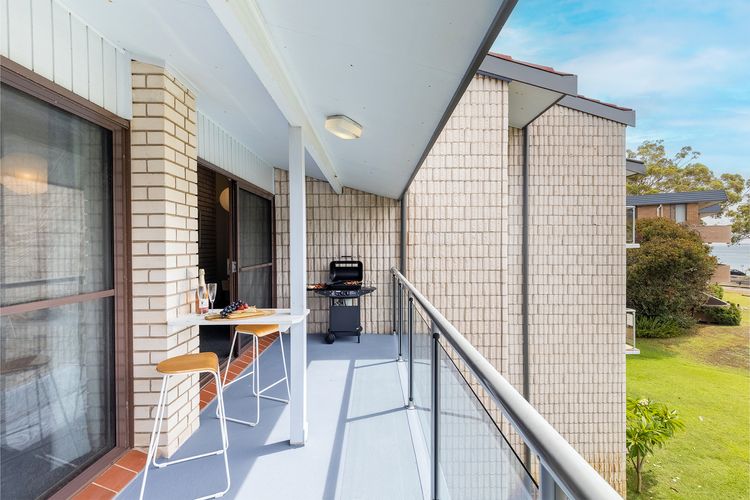 Villa Ellisa, 5/10 Columbia Cl – stunning unit with stunning views