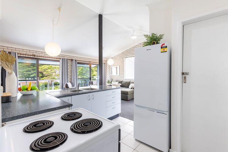 Villa Ellisa, 5/10 Columbia Cl – stunning unit with stunning views