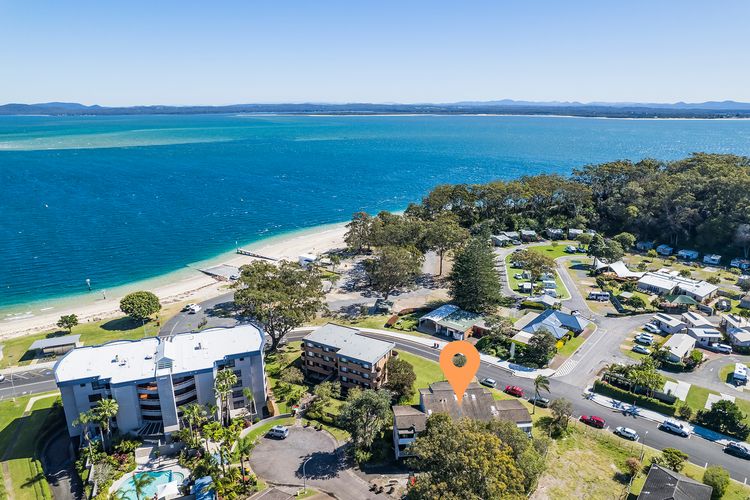 Villa Ellisa, 5/10 Columbia Cl – stunning unit with stunning views