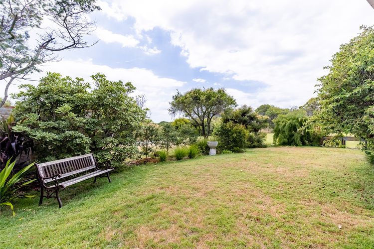 2/26 Voyager Cl – beachfront ground floor unit