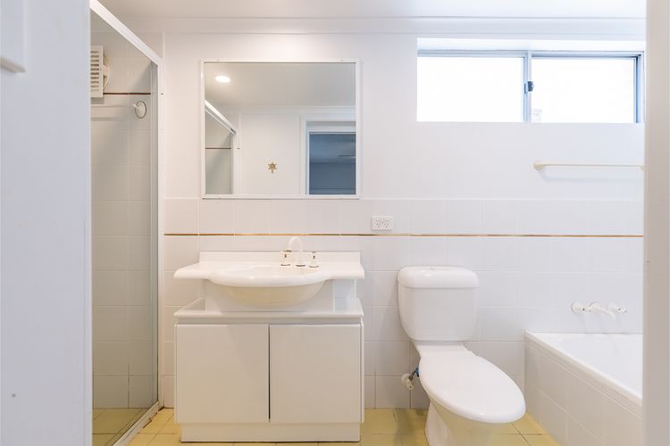 2/26 Voyager Cl – beachfront ground floor unit