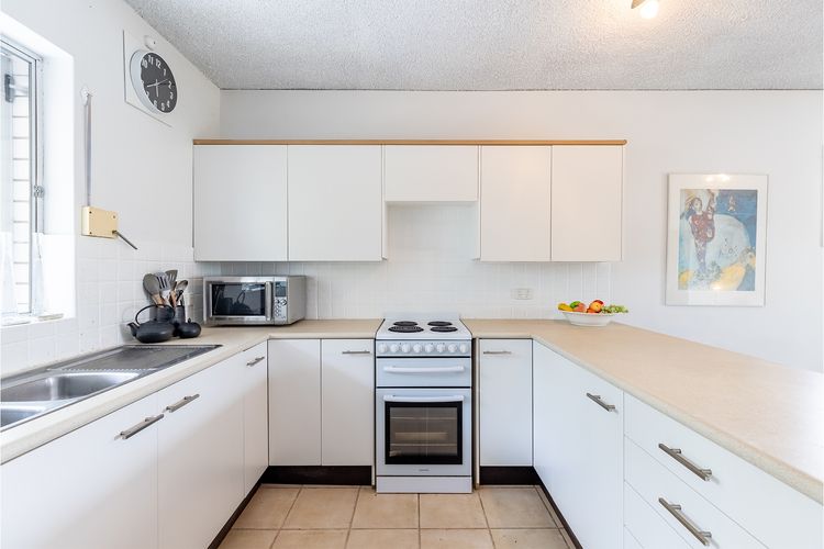 2/26 Voyager Cl – beachfront ground floor unit