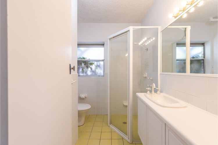 2/26 Voyager Cl – beachfront ground floor unit
