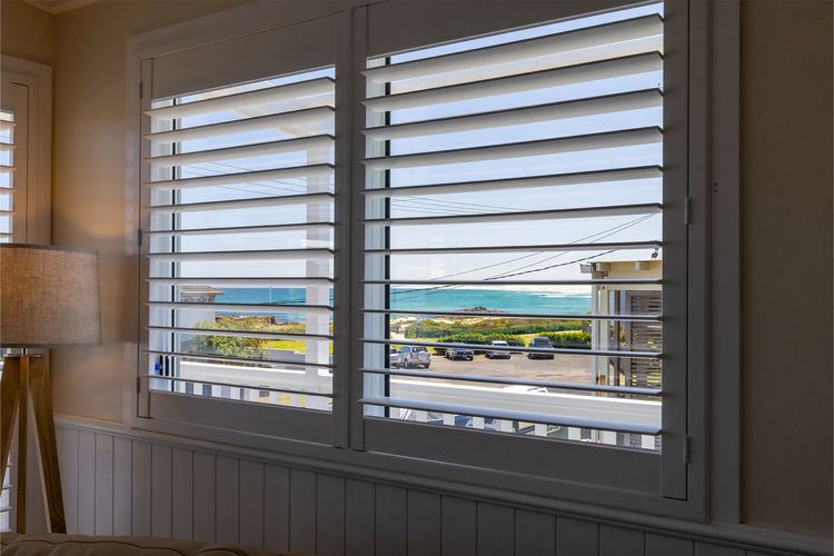 Anna Bay Beach Shack, 44 Ocean Avenue – fantastic 2 storey house with spectacular views