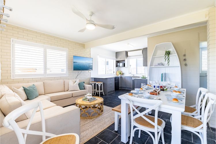 Anna Bay Beach Shack, 44 Ocean Avenue – fantastic 2 storey house with spectacular views