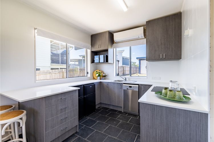 Anna Bay Beach Shack, 44 Ocean Avenue – fantastic 2 storey house with spectacular views