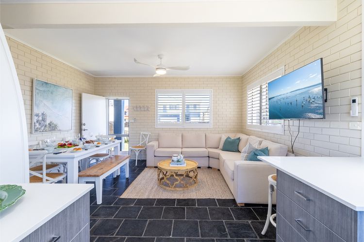 Anna Bay Beach Shack, 44 Ocean Avenue – fantastic 2 storey house with spectacular views