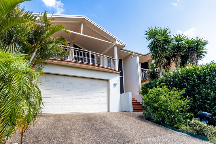 74A Sergeant Baker Drive – comfortable duplex with beautiful distant water views