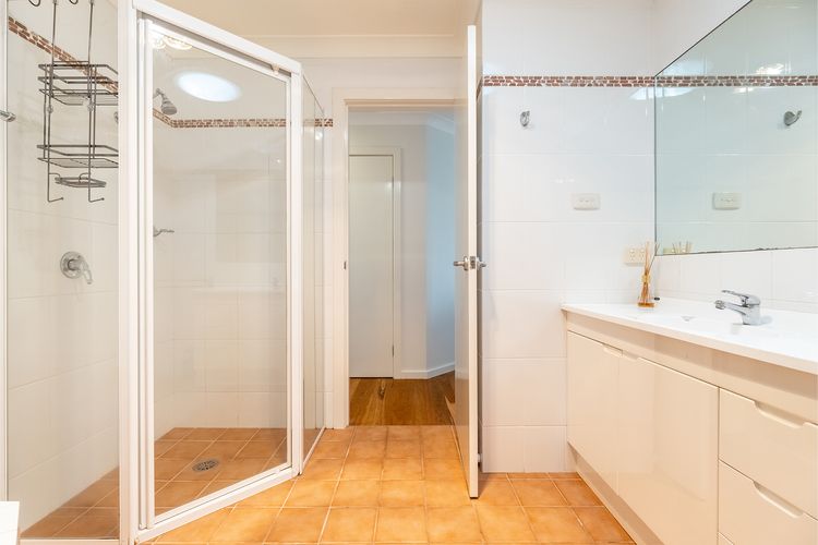 74A Sergeant Baker Drive – comfortable duplex with beautiful distant water views