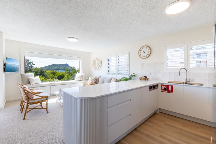 Intrepid, 14/3 Intrepid Close – Completely renovated with water views