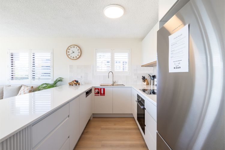 Intrepid, 14/3 Intrepid Close – Completely renovated with water views