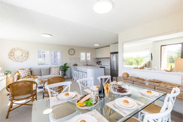 Intrepid, 14/3 Intrepid Close – Completely renovated with water views