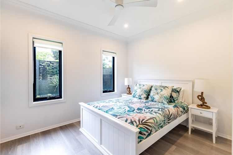 Beach Haven, 3a Messines Street – 4 Minute walk to the beach, WiF, Air Con