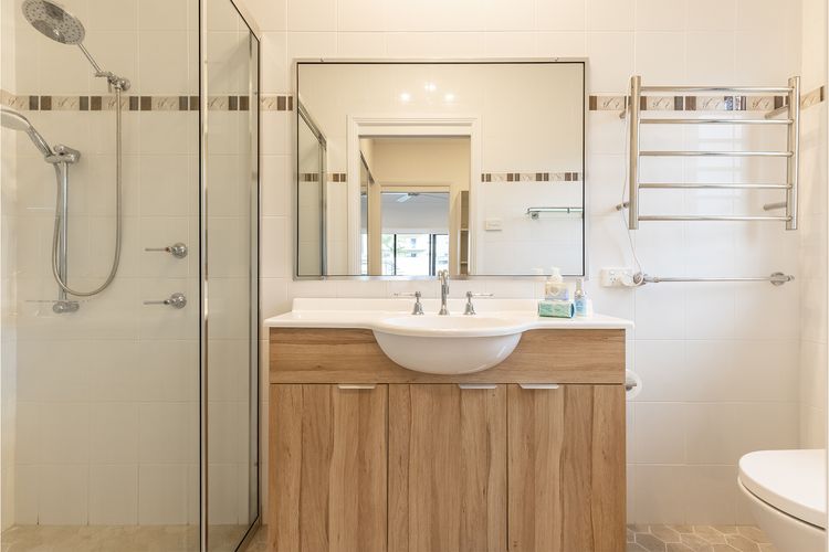 Beach Haven, 3a Messines Street – 4 Minute walk to the beach, WiF, Air Con