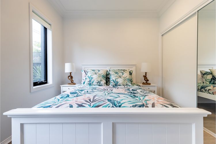 Beach Haven, 3a Messines Street – 4 Minute walk to the beach, WiF, Air Con